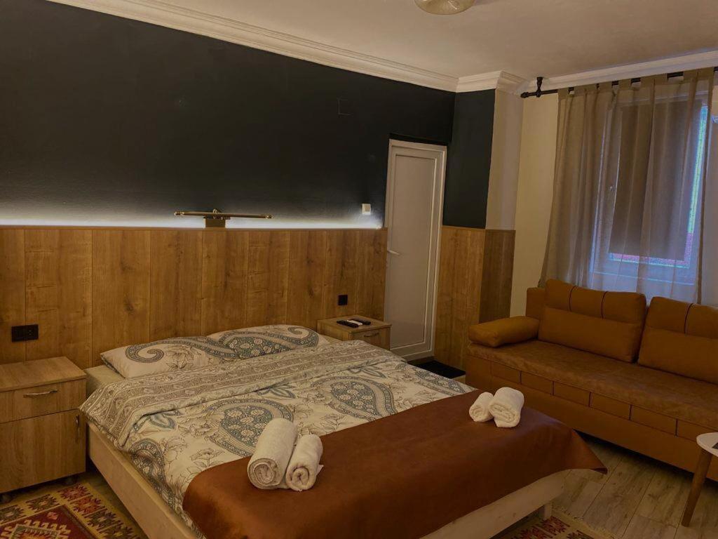 Hotel Lido Prisztina Zewnętrze zdjęcie