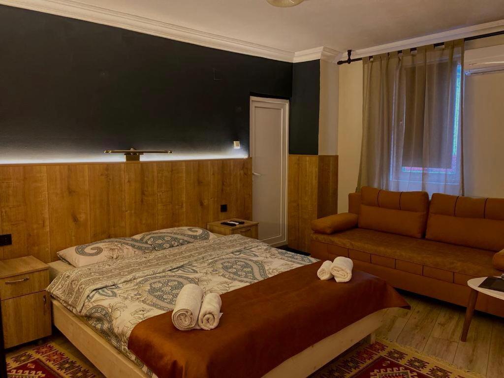 Hotel Lido Prisztina Zewnętrze zdjęcie